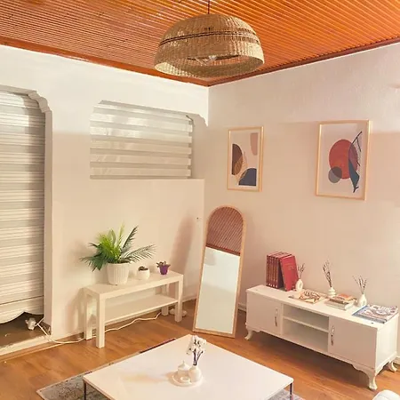 Daire Stylish 2 Bedrooms 1 Lounge Flat In Kadikoey