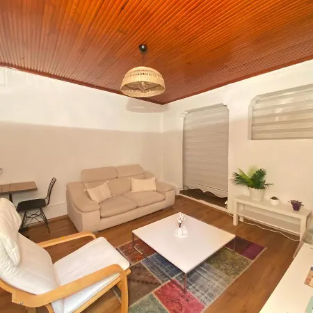 Stylish 2 Bedrooms 1 Lounge Flat In Kadikoey Istanbul