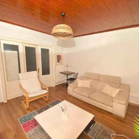 Stylish 2 Bedrooms 1 Lounge Flat In Kadikoey Διαμέρισμα